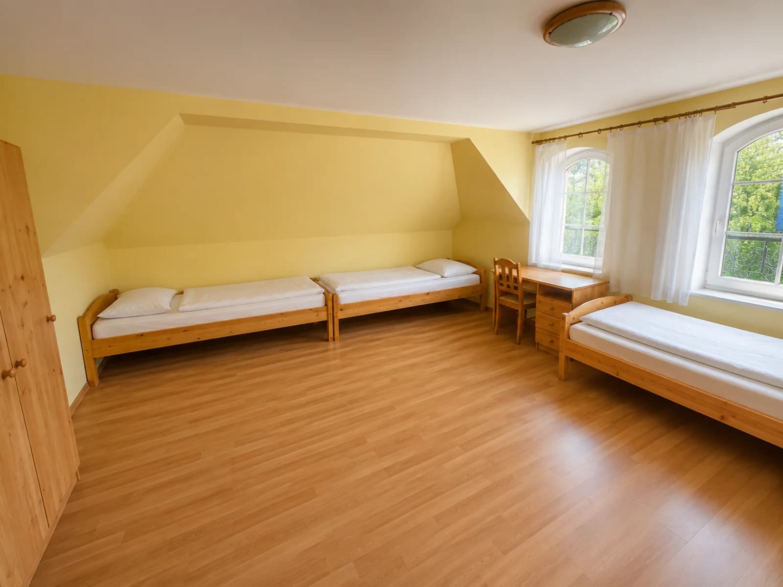 3× Třílůžkový pokoj